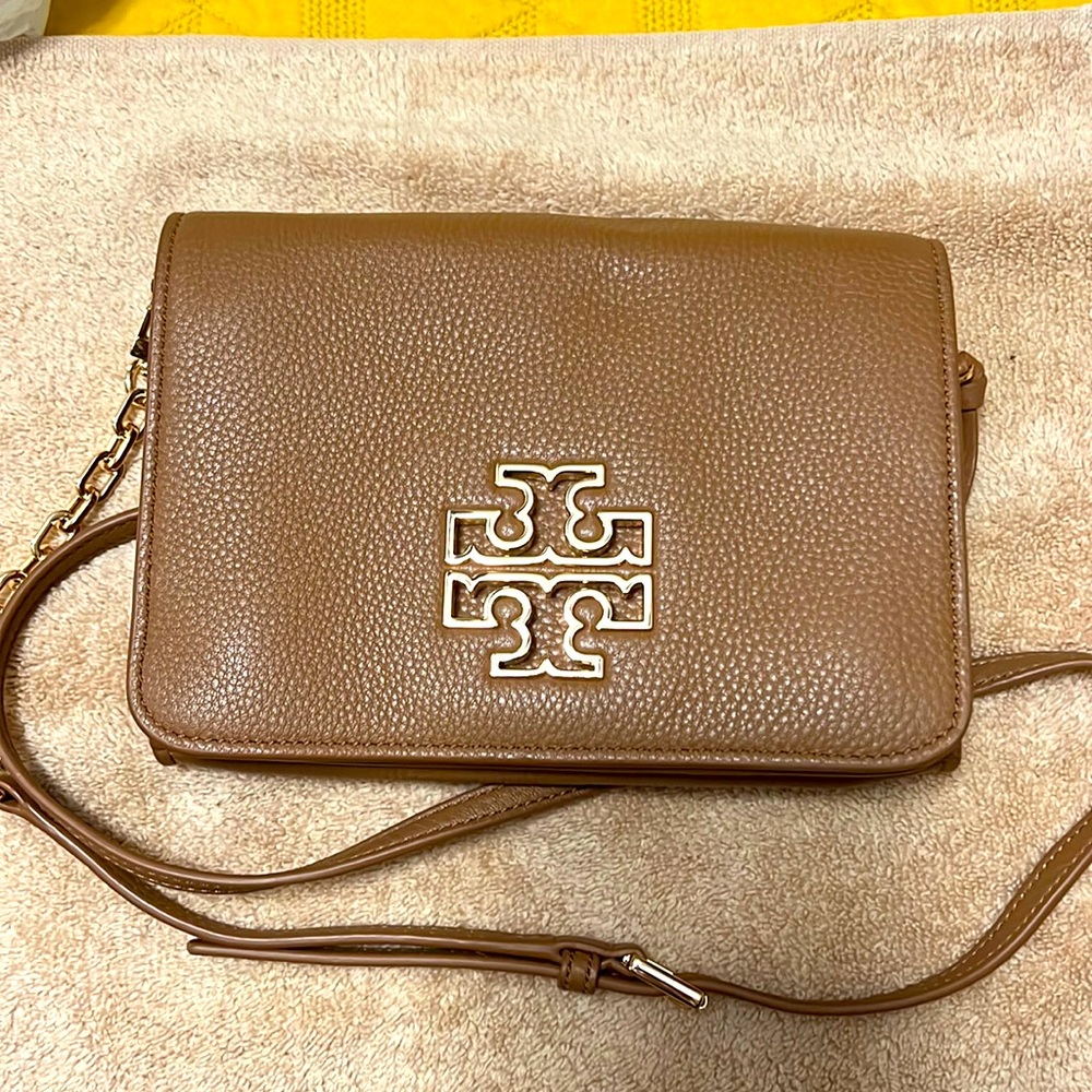 Tory Burch Chain Wallet